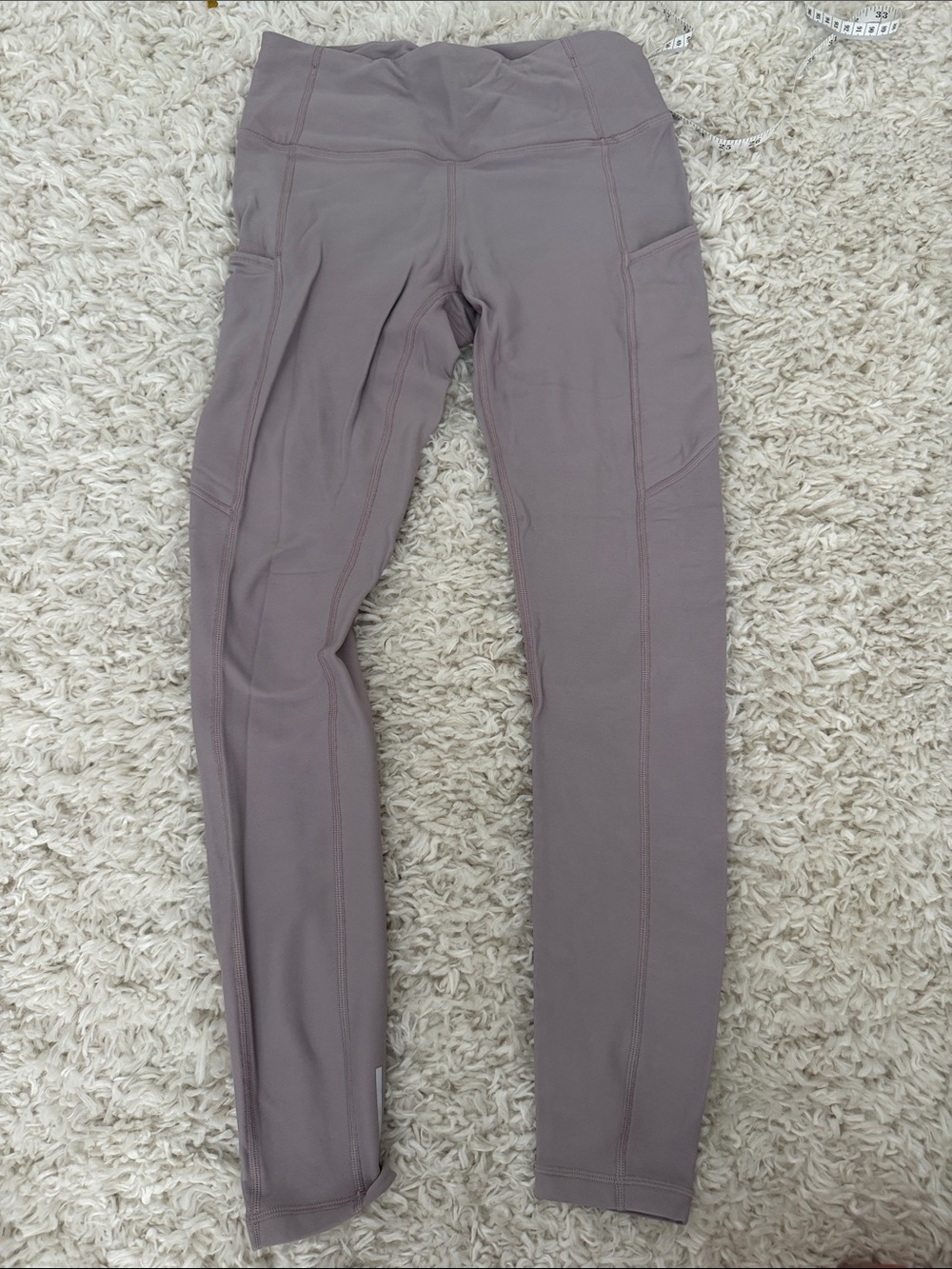 High-Waist Performance Leggings in Dusty Mauve purple pockets